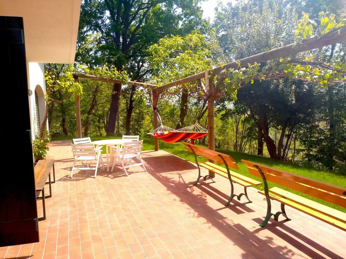 America Nei Boschi B&B Bra Extérieur photo